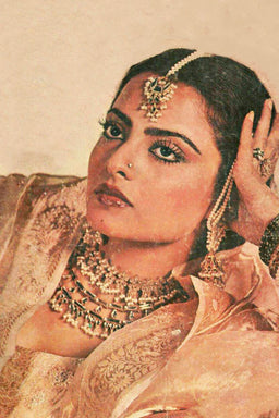 //sachi-skin.myshopify.com/cdn/shop/files/placeholder-type-1_small.png?v=3905341933728751030